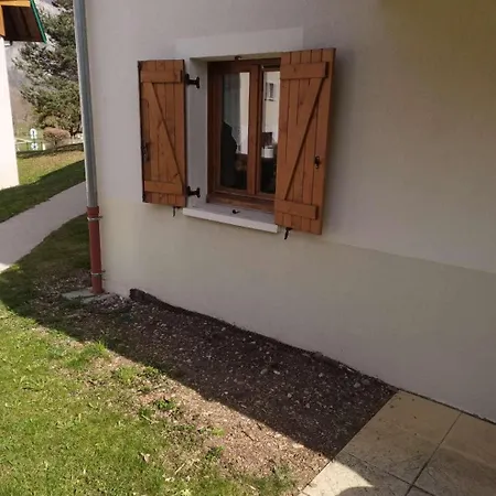 Apartment Petit Cocon Entre Lac, Golf Et Montagne, Proche D'annecy