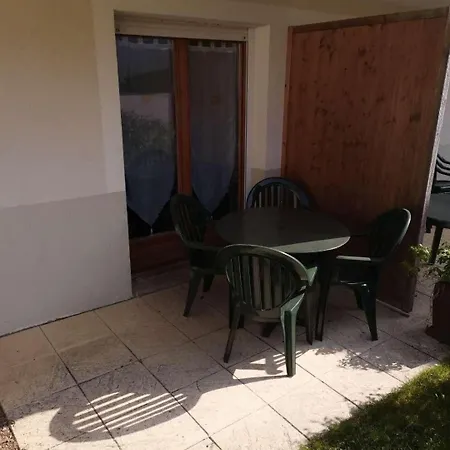 Petit Cocon Entre Lac, Golf Et Montagne, Proche D'annecy Apartment Giez