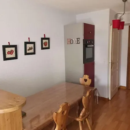 Petit Cocon Entre Lac, Golf Et Montagne, Proche D'annecy Appartement *