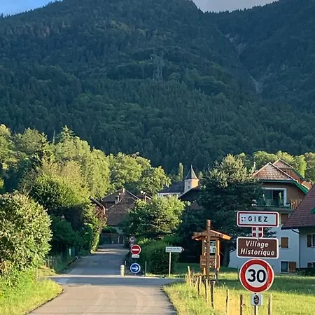 Petit Cocon Entre Lac, Golf Et Montagne, Proche D'annecy Appartement Giez